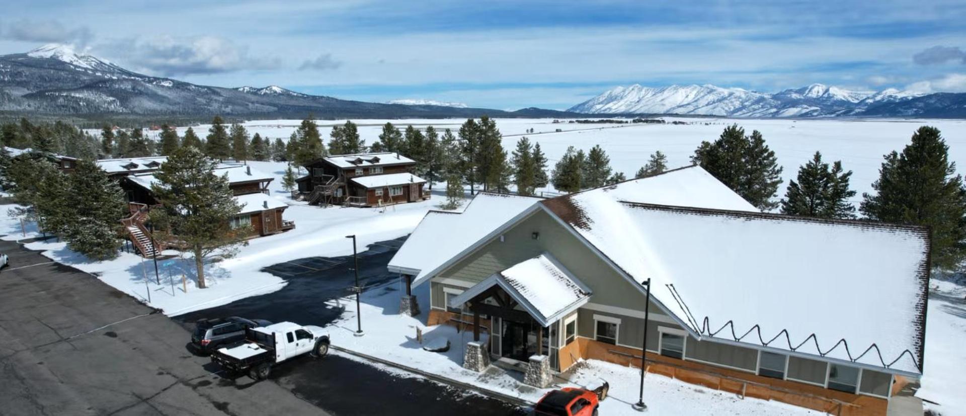 Hotel Timbers At Island Park Exterior foto